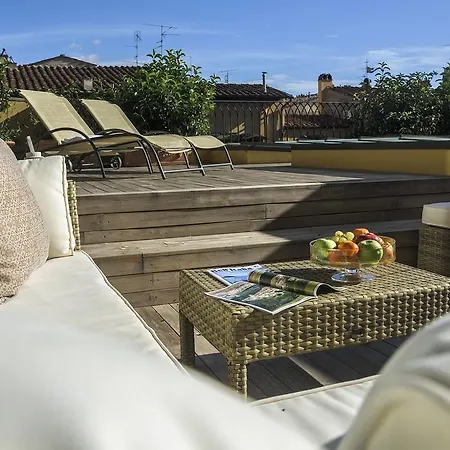 Lanfredini Apartmán *